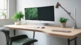 stand desk 2026 立って働く日々が始まった。昇降デスクを導入して変わったこと、正直に話す